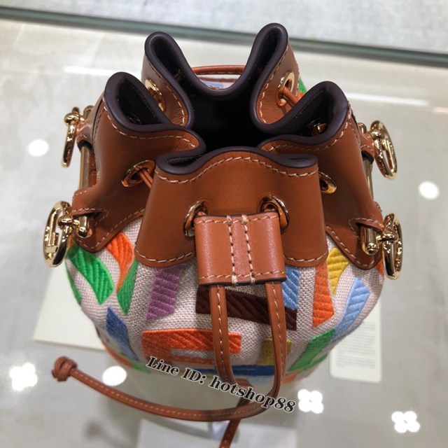 FENDI专柜精品包包 芬迪2020火爆新款肩背水桶女包 Fendi8066糖果色刺繡FF LOGO水桶包 fdzg2384